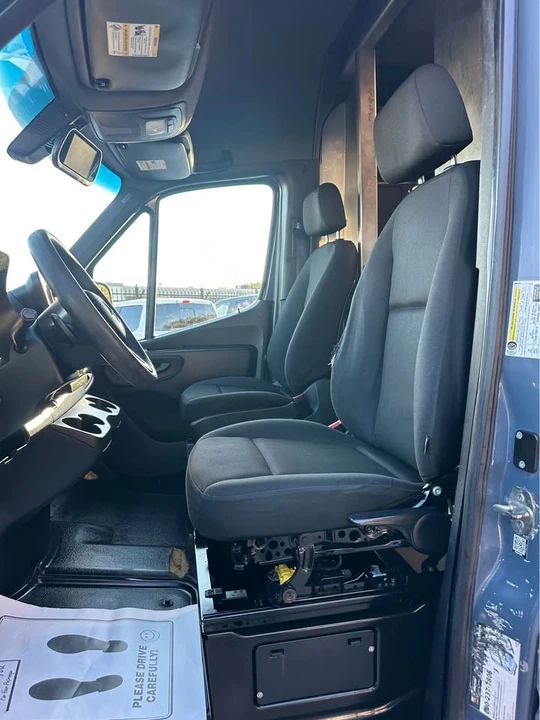 2019 Mercedes-Benz VS30 Sprinter - Image 8 of 10