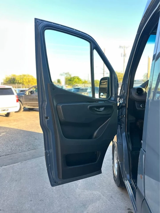 2019 Mercedes-Benz VS30 Sprinter - Image 6 of 10