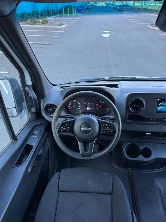 2019 Mercedes-Benz VS30 Sprinter - Image 9 of 15