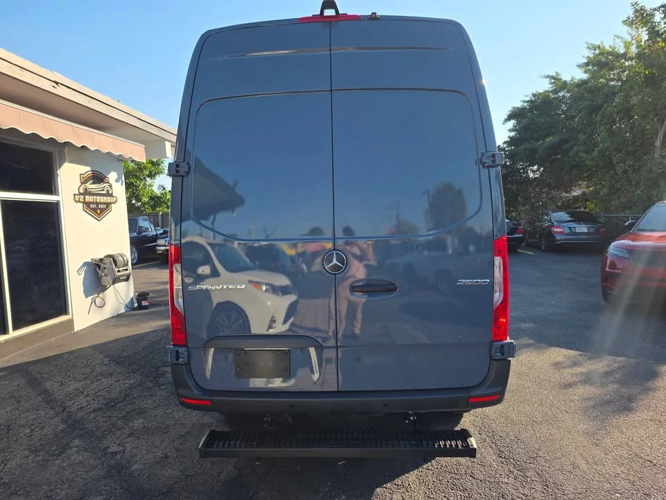 2019 Mercedes-Benz VS30 Sprinter - Image 4 of 15