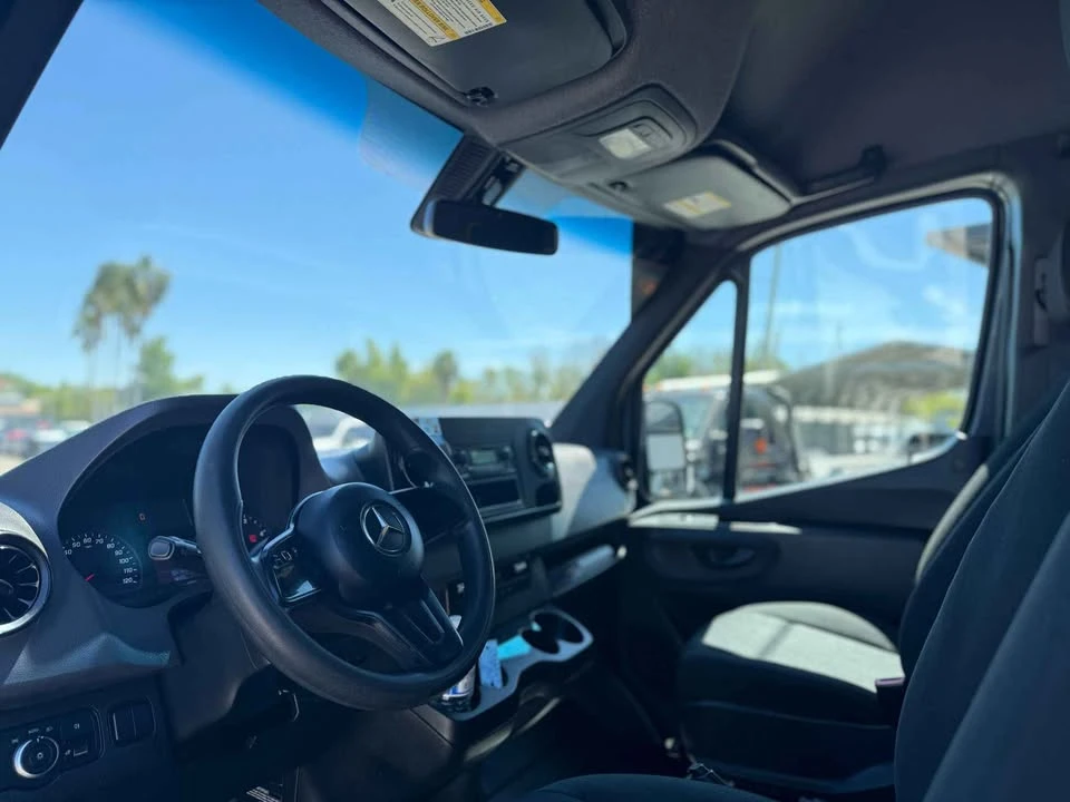 2019 Mercedes-Benz VS30 Sprinter - Image 14 of 15