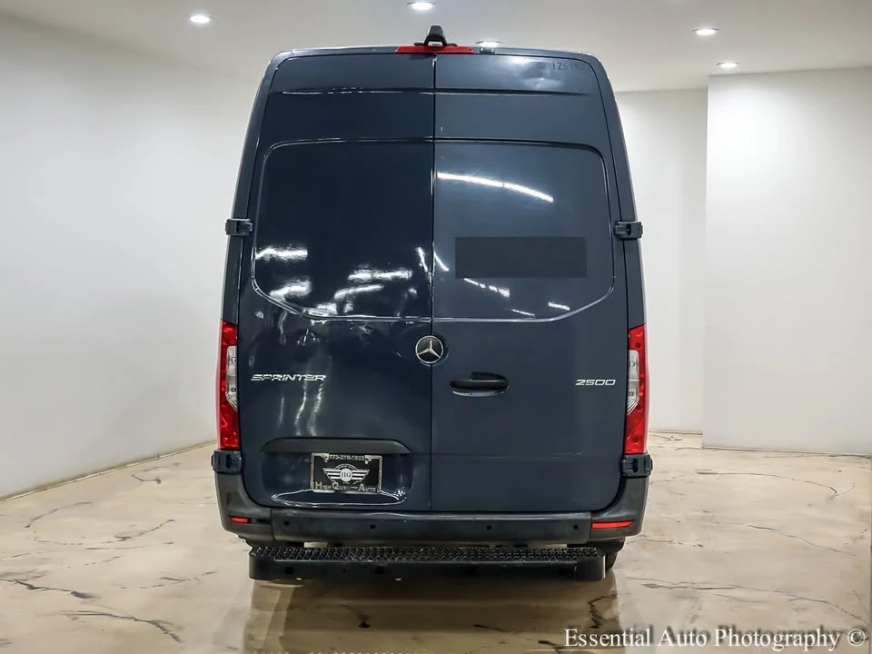 2019 Mercedes-Benz VS30 Sprinter - Image 2 of 6