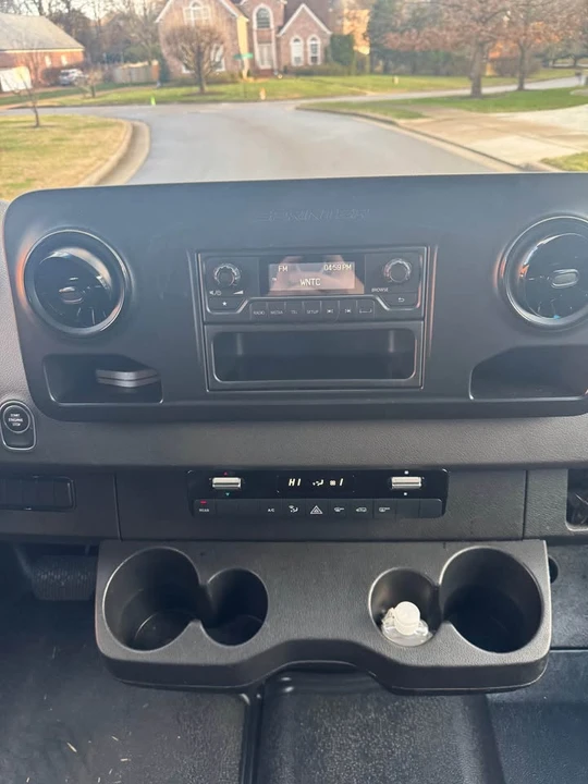 2019 Mercedes-Benz VS30 Sprinter - Image 9 of 14