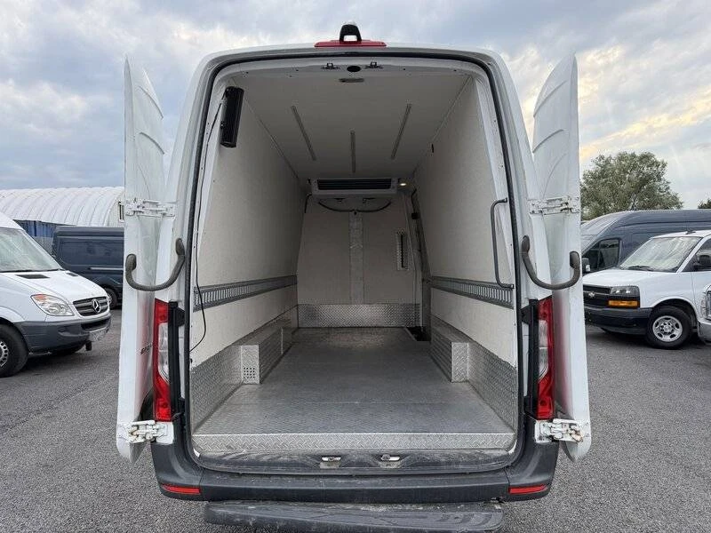 2019 Mercedes-Benz VS30 Sprinter - Image 4 of 6