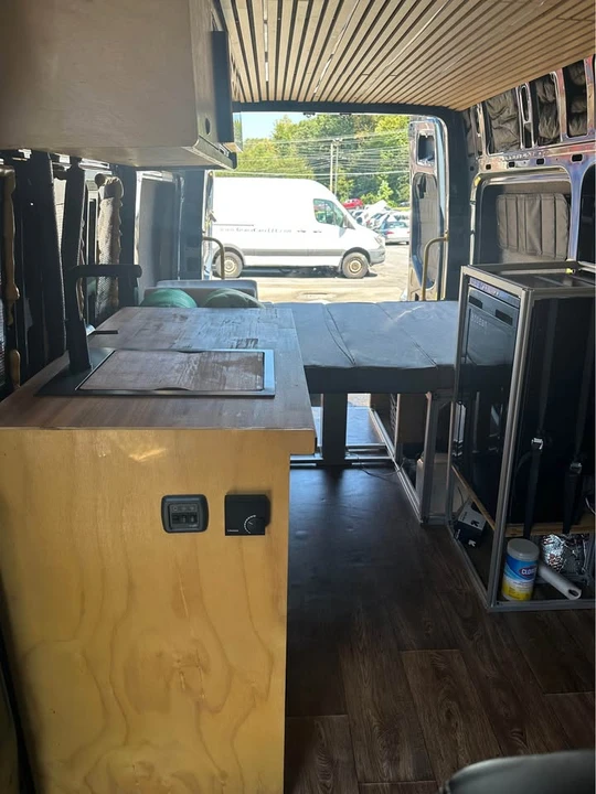 2019 Mercedes-Benz Sprinter - Image 9 of 17