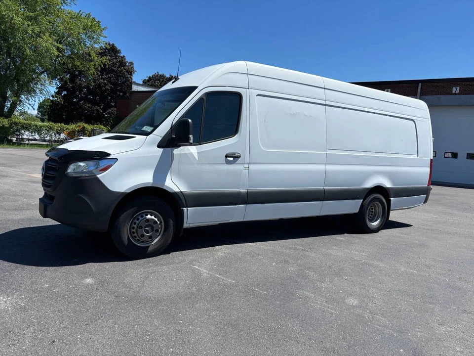 2019 Mercedes-Benz VS30 Sprinter - Image 3 of 16