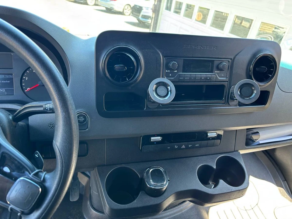 2019 Mercedes-Benz VS30 Sprinter - Image 13 of 16