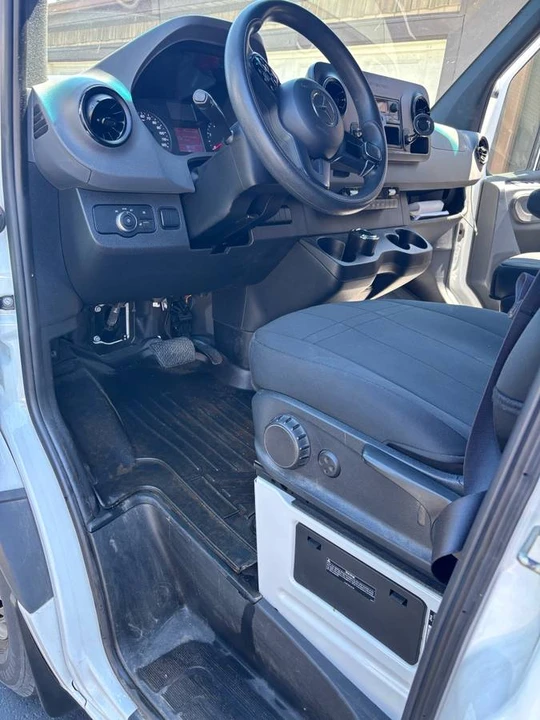 2019 Mercedes-Benz VS30 Sprinter - Image 14 of 16