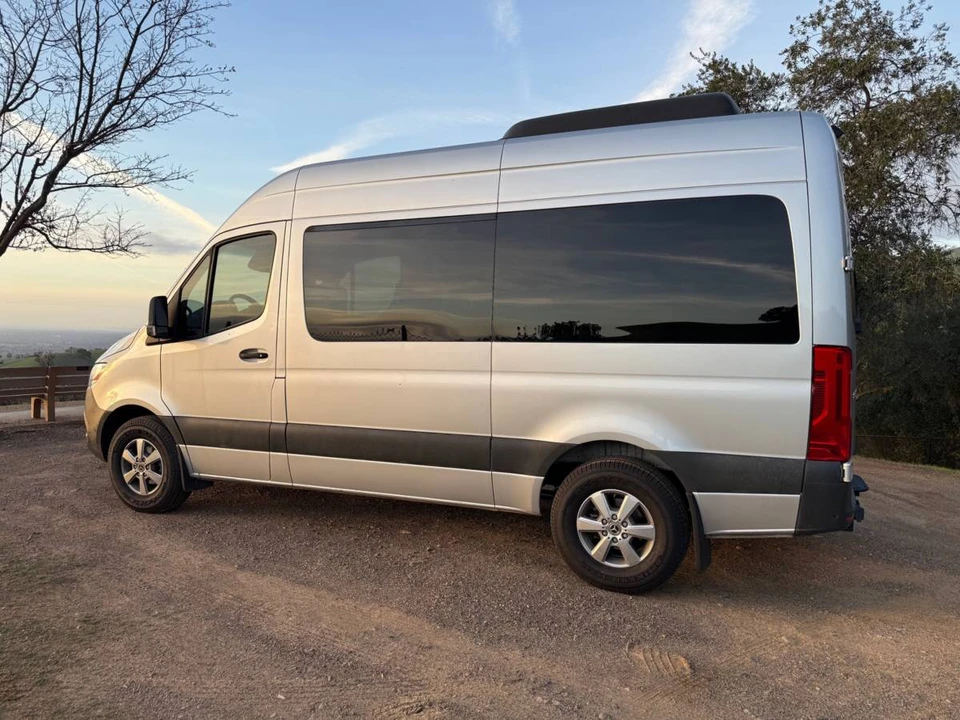 2019 Mercedes-Benz VS30 Sprinter - Image 2 of 24