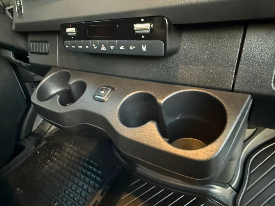2019 Mercedes-Benz VS30 Sprinter - Image 19 of 24