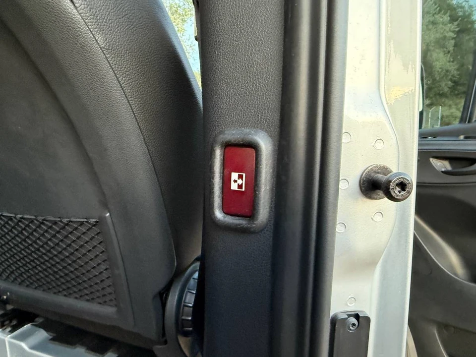 2019 Mercedes-Benz VS30 Sprinter - Image 10 of 24