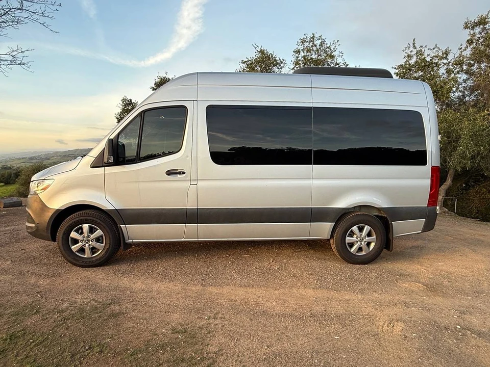 2019 Mercedes-Benz VS30 Sprinter - Image 2 of 20