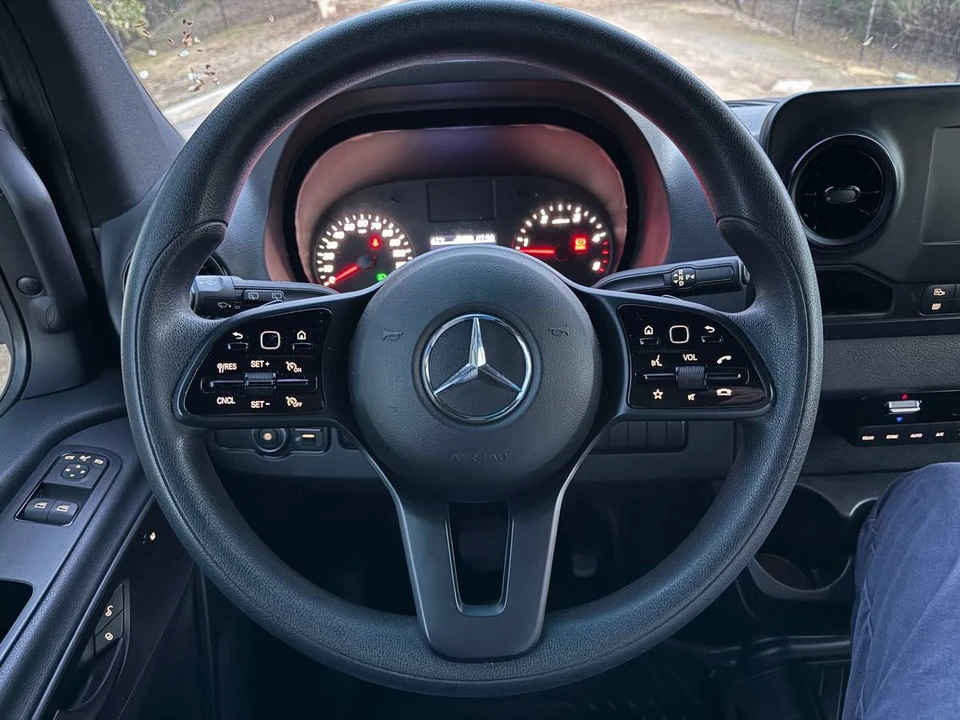2019 Mercedes-Benz VS30 Sprinter - Image 16 of 20