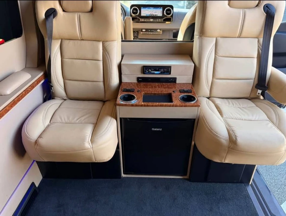 2019 Mercedes-Benz VS30 Sprinter - Image 9 of 9