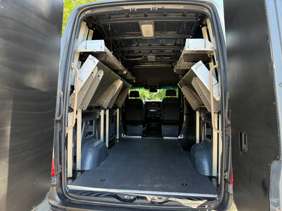 2019 Mercedes-Benz VS30 Sprinter - Image 24 of 24