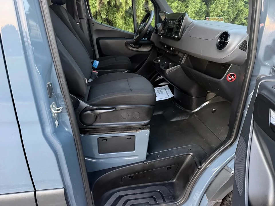 2019 Mercedes-Benz VS30 Sprinter - Image 9 of 11