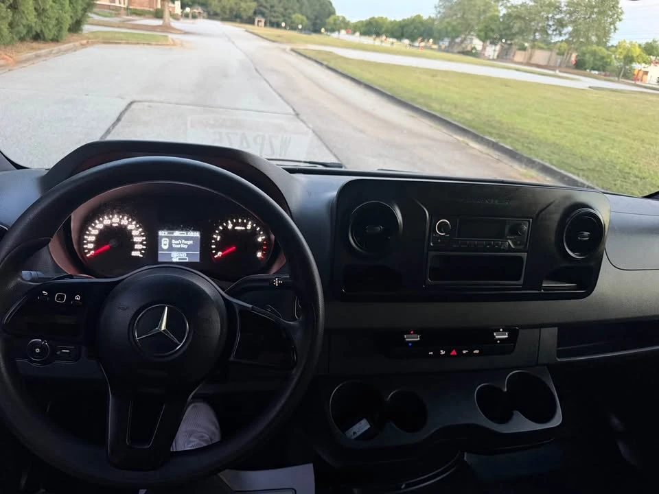 2019 Mercedes-Benz VS30 Sprinter - Image 11 of 11