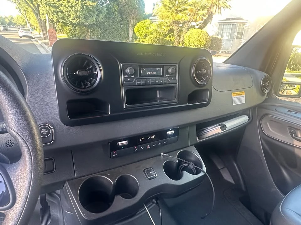 2019 Mercedes-Benz VS30 Sprinter - Image 8 of 14