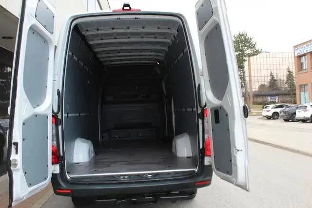2019 Mercedes-Benz VS30 Sprinter - Image 10 of 20