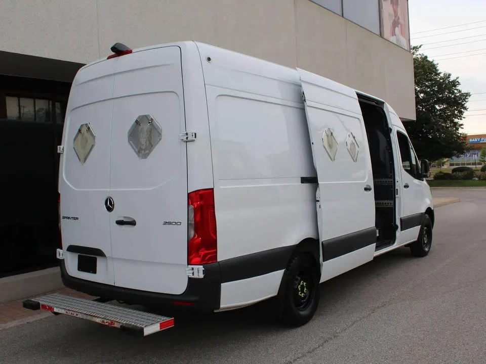 2019 Mercedes-Benz VS30 Sprinter - Image 18 of 20