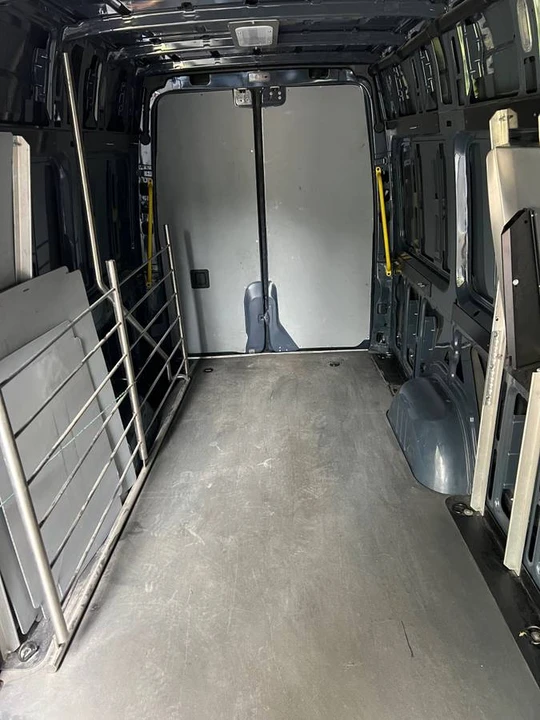 2019 Mercedes-Benz VS30 Sprinter - Image 9 of 11