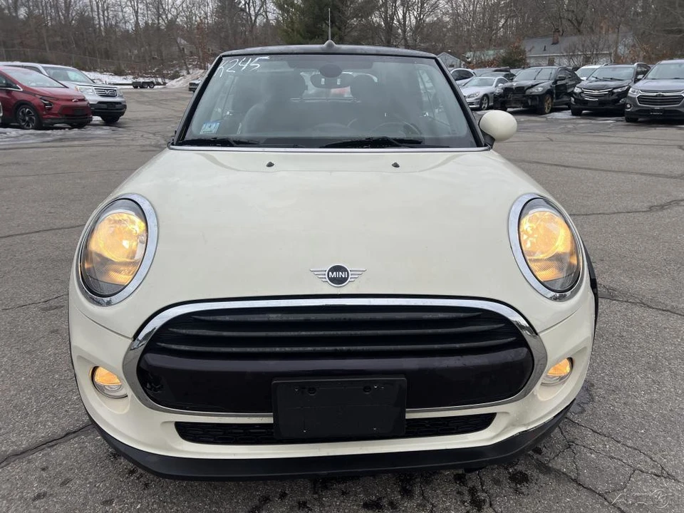 2019 Mini Mini 3rd Gen - Image 3 of 12