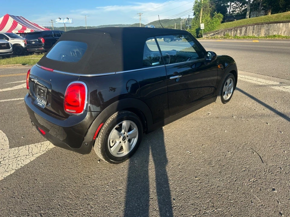 2019 Mini Mini 3rd Gen - Image 3 of 10