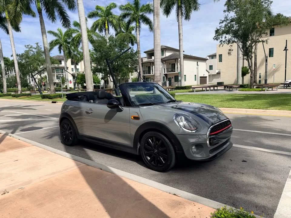 2019 Mini Mini 3rd Gen - Image 3 of 8