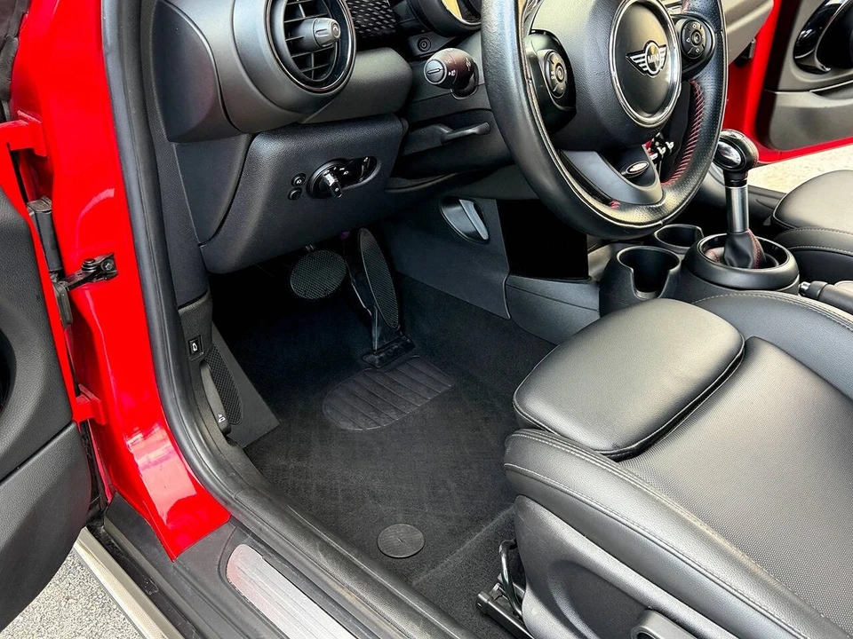 2019 Mini Mini Cooper S 3rd Gen - Image 18 of 31