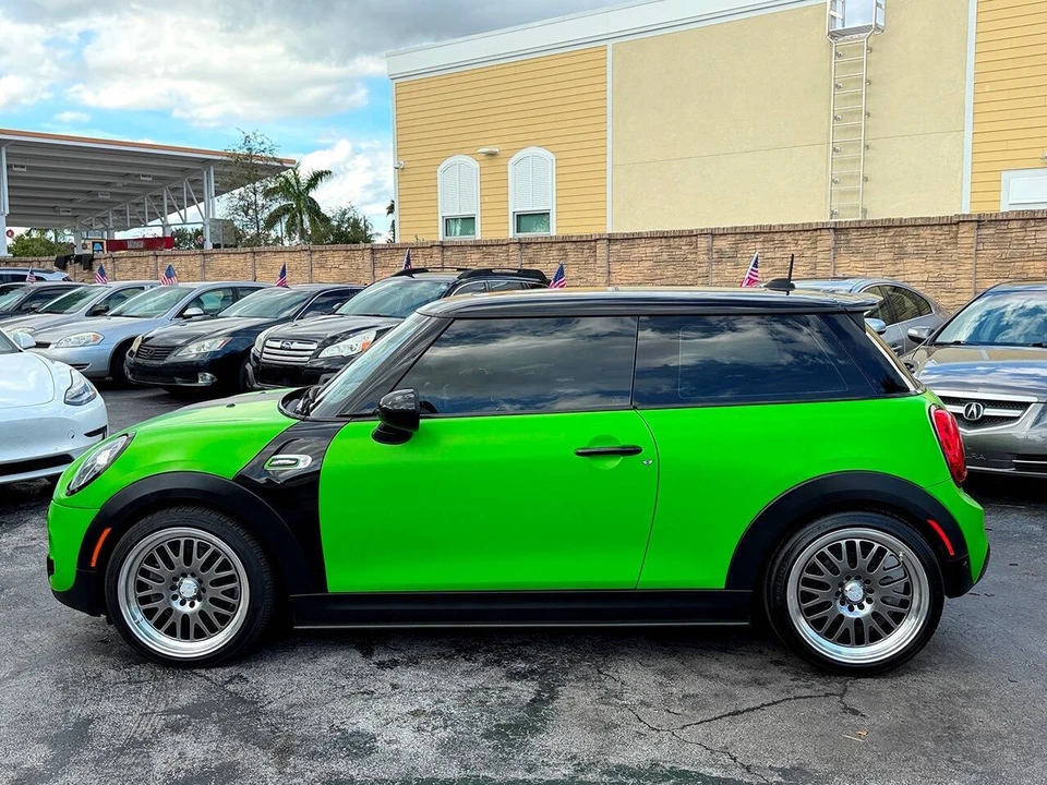 2019 Mini Mini Cooper S 3rd Gen - Image 7 of 31
