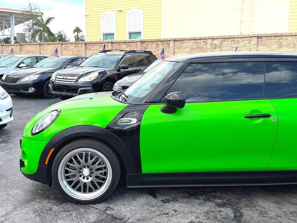2019 Mini Mini Cooper S 3rd Gen - Image 8 of 31