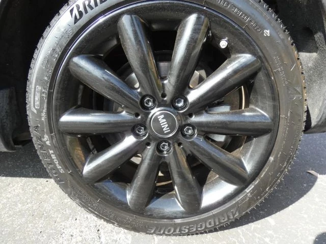 2019 Mini Mini Cooper S 3rd Gen - Image 19 of 21