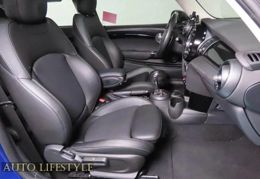 2019 Mini Mini Cooper S 3rd Gen - Image 20 of 31