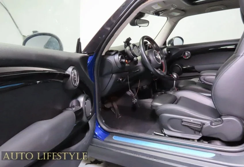 2019 Mini Mini Cooper S 3rd Gen - Image 18 of 31