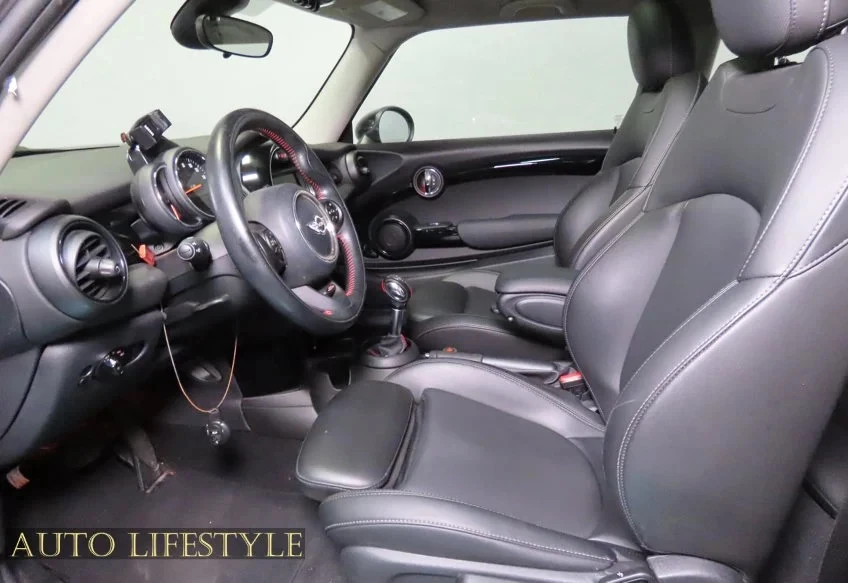 2019 Mini Mini Cooper S 3rd Gen - Image 23 of 31