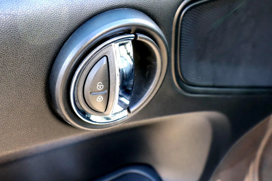 2019 Mini Countryman 2nd Gen - Image 13 of 21