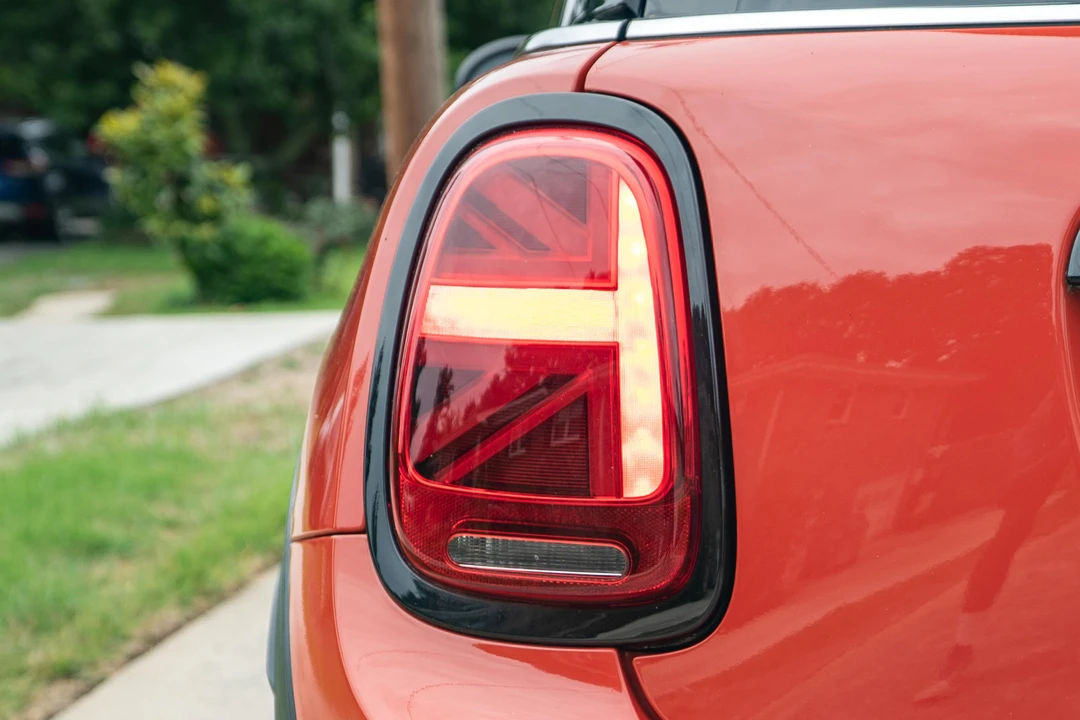 2019 Mini Mini 3rd Gen - Image 15 of 31