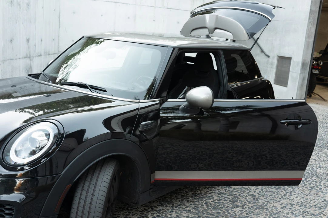2019 Mini Mini 3rd Gen - Image 15 of 31