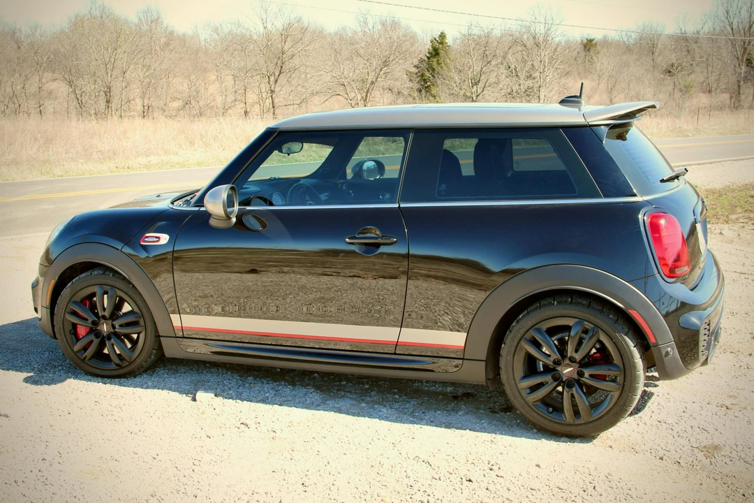 2019 Mini Mini 3rd Gen - Image 3 of 31
