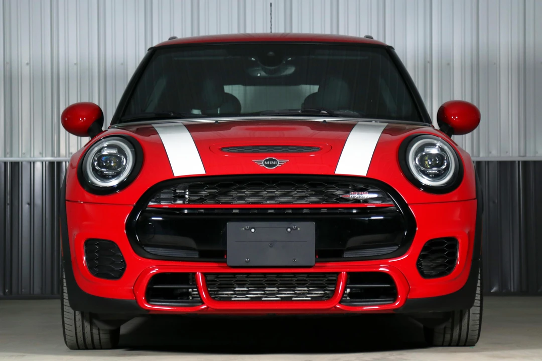 2019 Mini Mini 3rd Gen - Image 2 of 31
