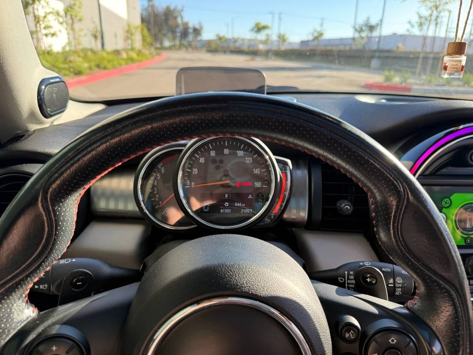 2019 Mini Mini Cooper S 3rd Gen - Image 15 of 18