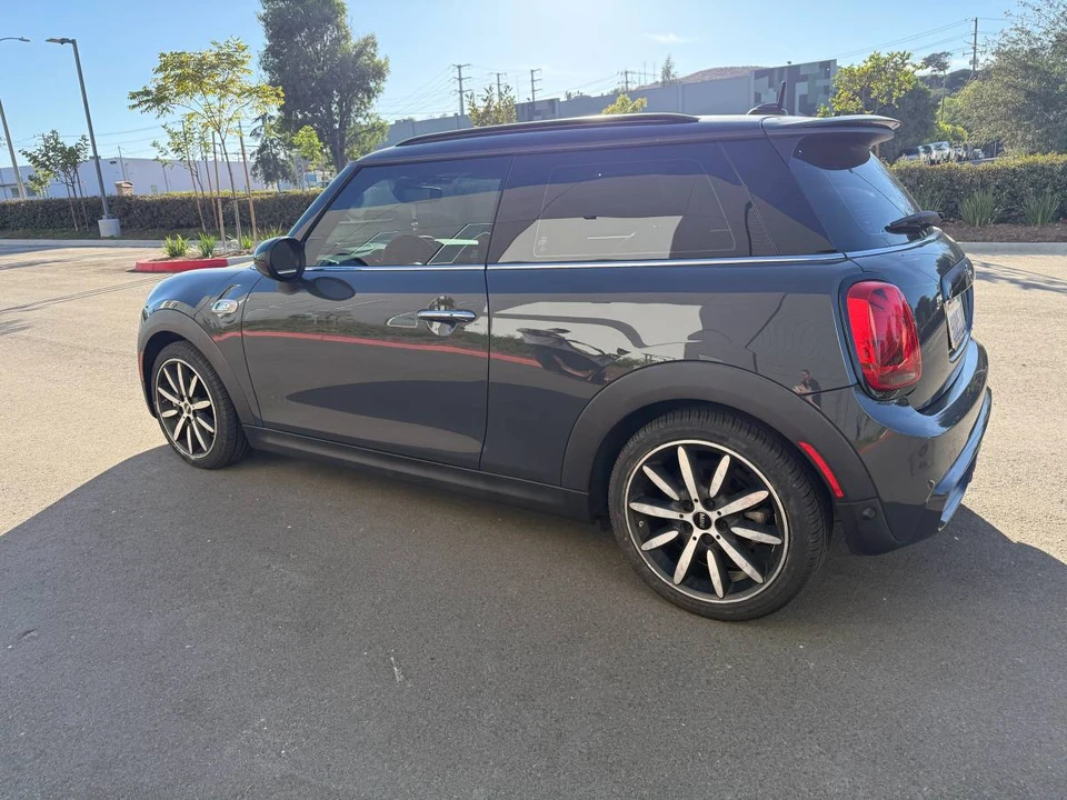 2019 Mini Mini Cooper S 3rd Gen - Image 3 of 18