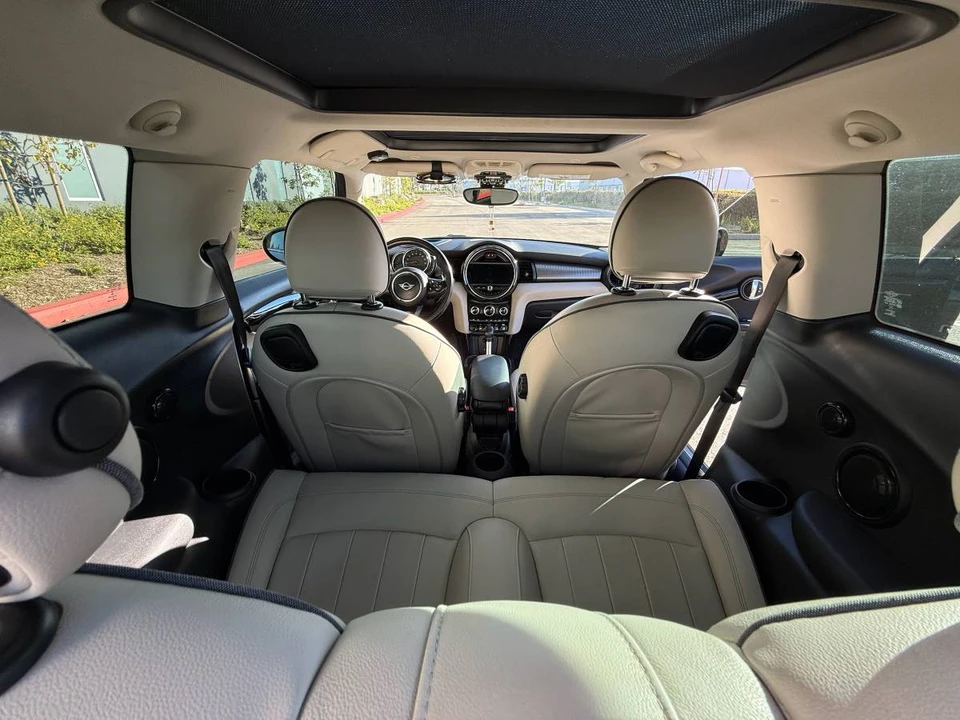 2019 Mini Mini Cooper S 3rd Gen - Image 9 of 18