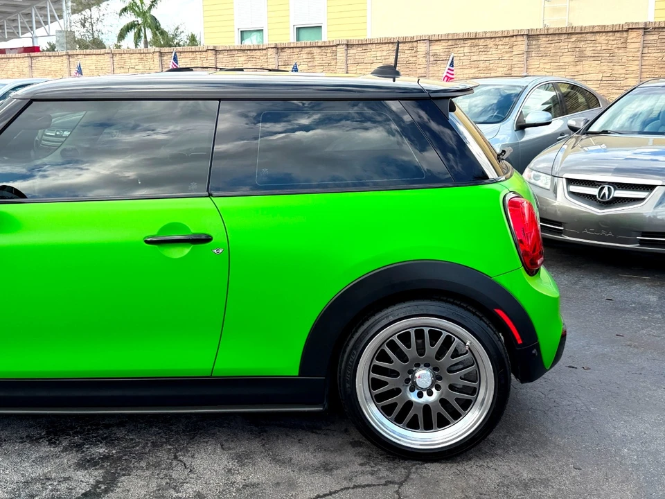 2019 Mini Mini Cooper S 3rd Gen - Image 9 of 12