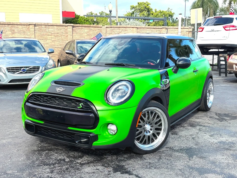 2019 Mini Mini Cooper S 3rd Gen - Image 2 of 12