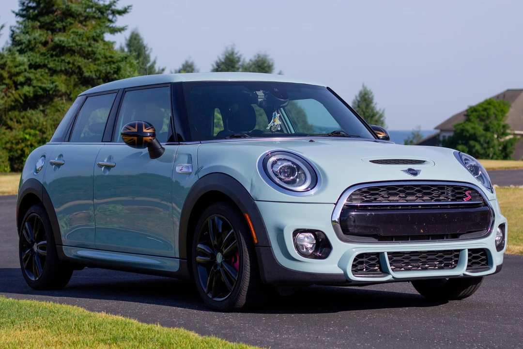 2019 Mini Mini Cooper S 3rd Gen - Image 3 of 31