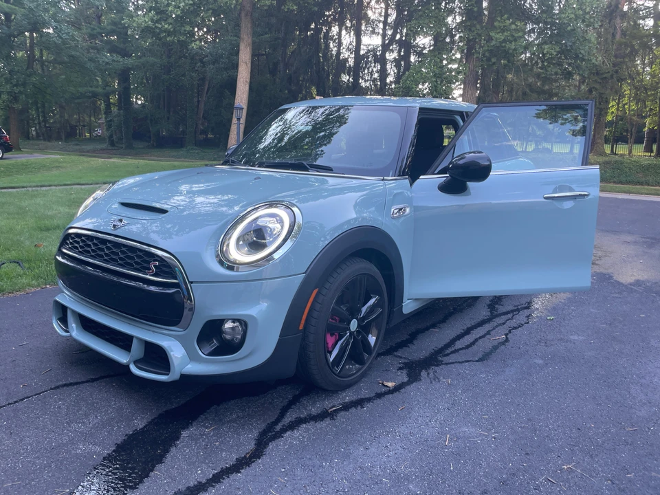 2019 Mini Mini Cooper S 3rd Gen - Image 9 of 31