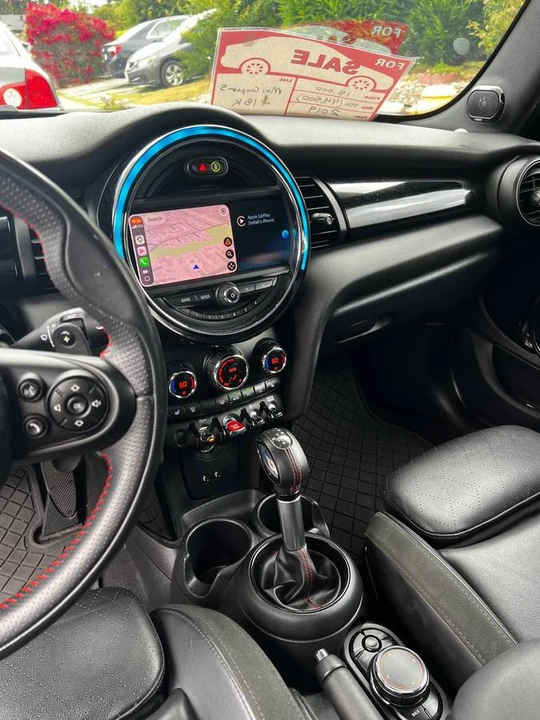 2019 Mini Mini Cooper S 3rd Gen - Image 5 of 12
