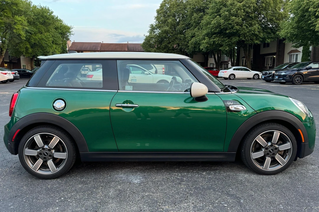 2019 Mini Mini Cooper S 3rd Gen - Image 9 of 31