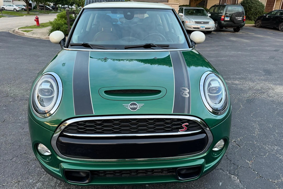 2019 Mini Mini Cooper S 3rd Gen - Image 2 of 31